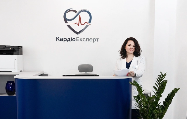 Лікар клініки КардіоЕксперт на прийомі